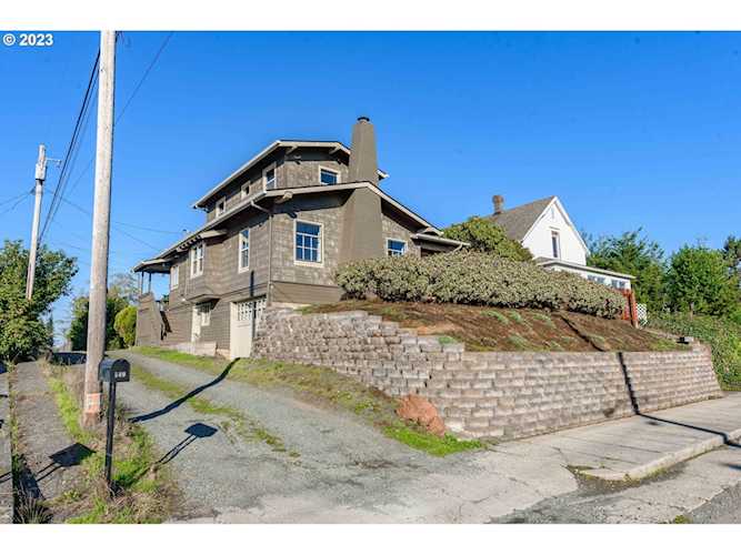 540 Delaware ST North Bend, OR 97459