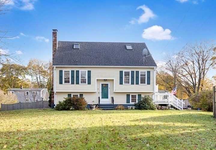 90 Conant St Beverly, MA 01915