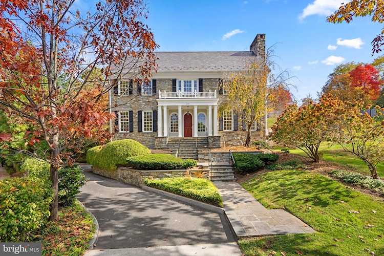 4835 Glenbrook Rd NW Washington, DC 20016