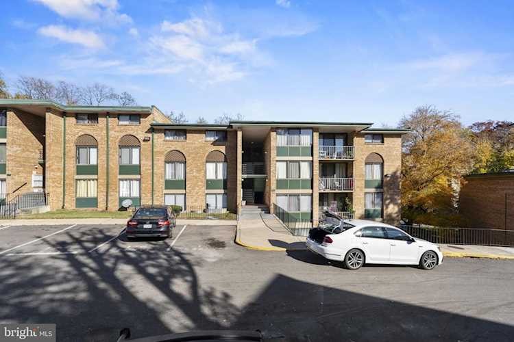 489 N Armistead St #T2 Alexandria, VA 22312