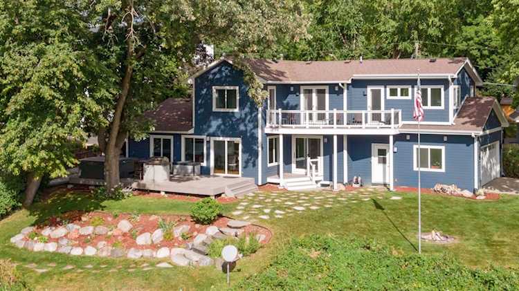 2561 Wexford Lane Mound, MN 55364