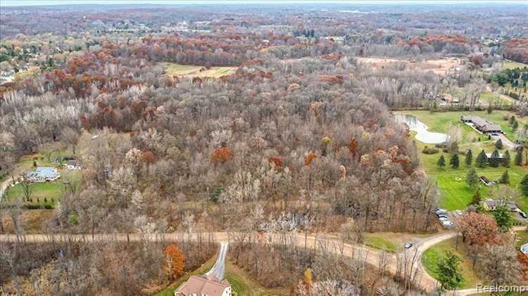 00 W Predmore Rd Oakland, MI 48363