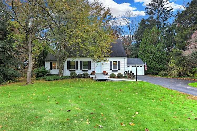 372 Lambert Rd Orange, CT 06477