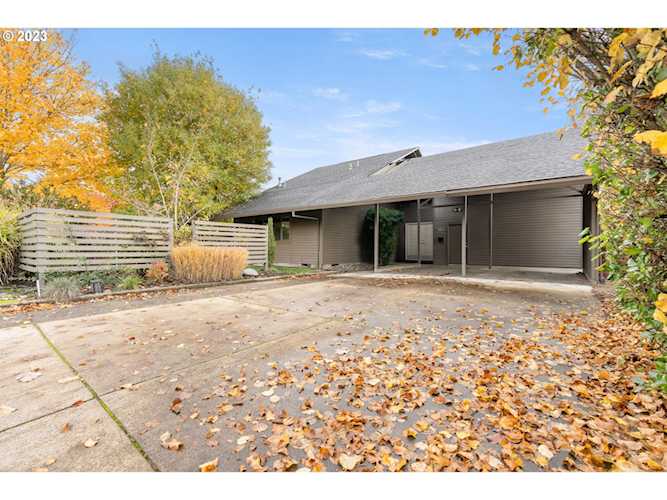 560 SW 144th AVE Beaverton, OR 97006