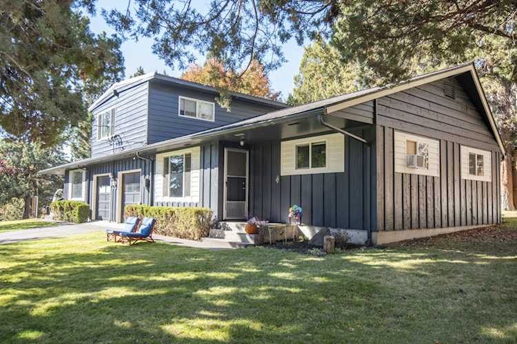 768 NW Saginaw Ave Bend, OR 97703