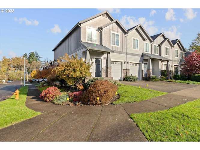 14271 Brittany TER Oregon City, OR 97045
