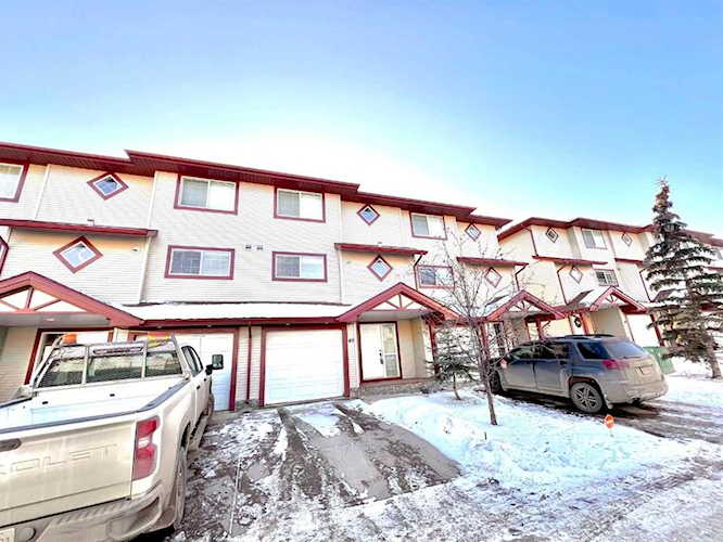 220 Swanson Crescent #40 Fort McMurray, AB T9K 2