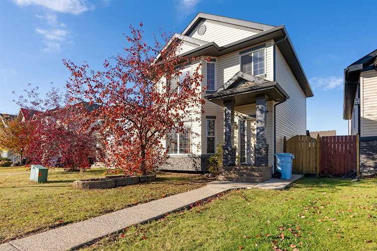 152 Blue Jay Rd Fort McMurray, AB T9K0L