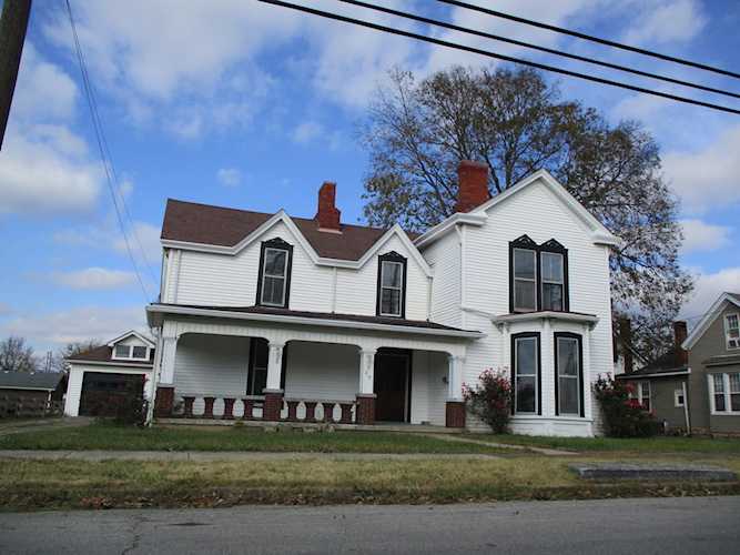 217 E Lexington St Harrodsburg, KY 40330