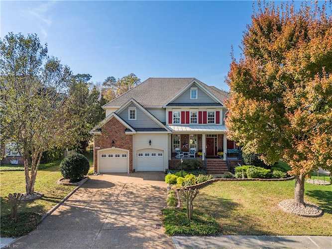 6107 Walkers Ferry Ln Suffolk, VA 23435