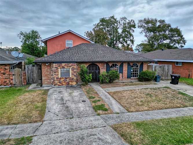 7809 Ligustrum Dr New Orleans, LA 70126