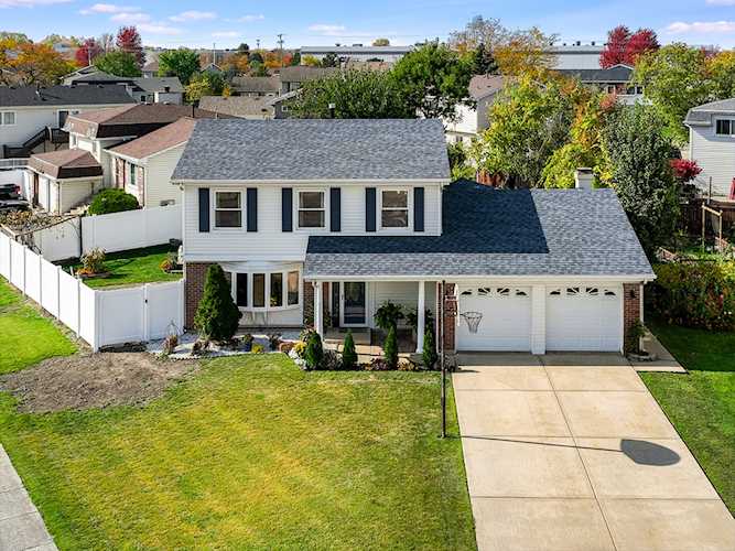158 W Schubert Ave Glendale Heights, IL 60139
