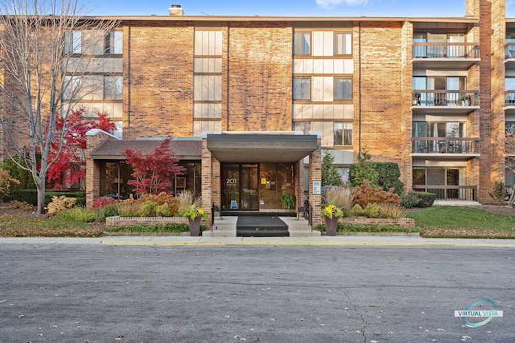 201 Lake Hinsdale Dr #308 Willowbrook, IL 60527