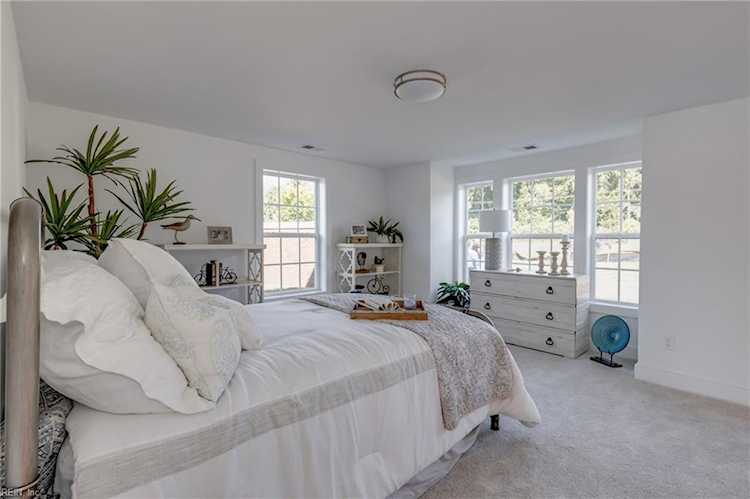 2416 Dunning Arch Virginia Beach, VA 23456