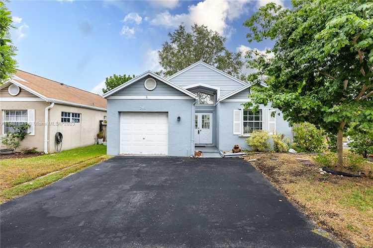 248 SW 159th Ln Sunrise, FL 33326