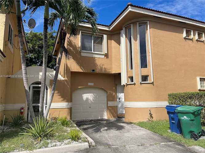 11199 Lakeview Dr #47M Coral Springs, FL 33071