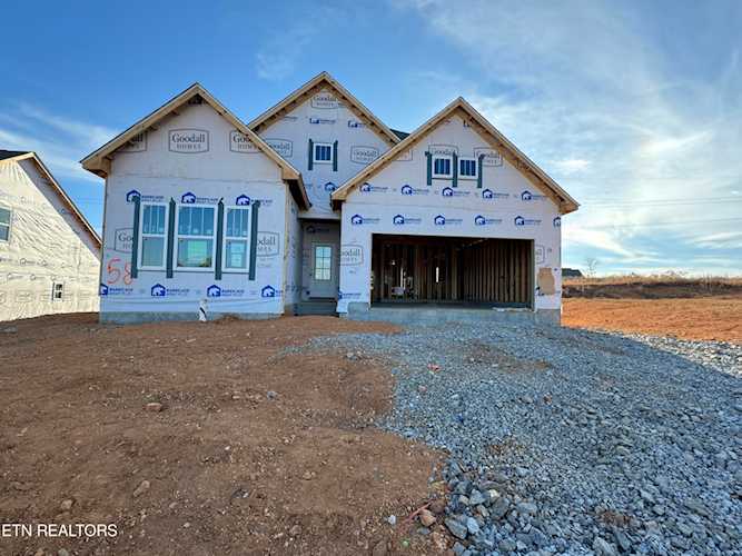 462 Sugar Maple Tr Lenoir City, TN 37771