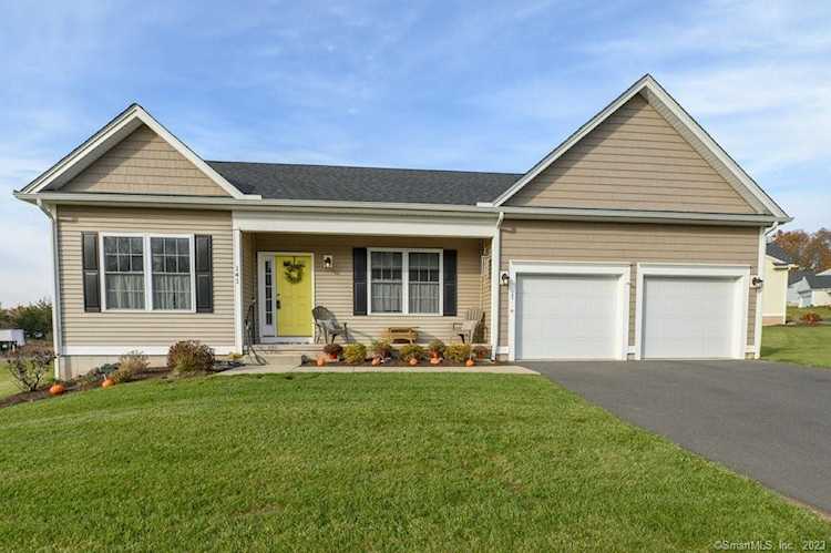 90 Apple Gate #141 Southington, CT 06489