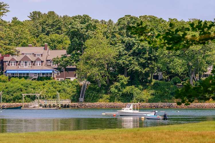 13 Harmon Park Rd York, ME 03909