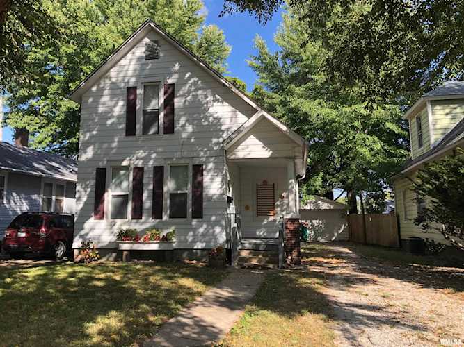 1624 S 8th St Springfield, IL 62703