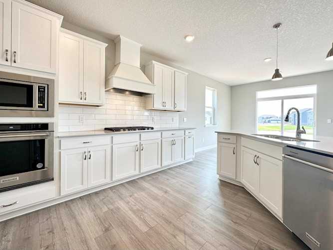 17089 Doppler Lane Lakeville, MN 55044