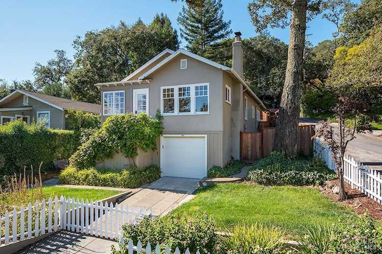 17 Broadway Kentfield, CA 94904