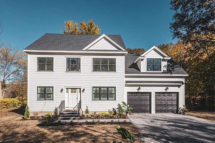 77 Messenger Court Melrose, MA 02176
