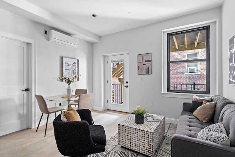 166 Salem #4 Boston, MA 02113