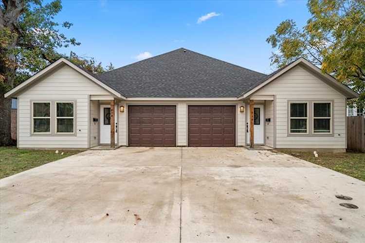 734 W 2nd Avenue Corsicana, TX 75110