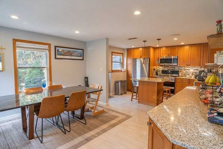 43 Mountain St Woburn, MA 01801