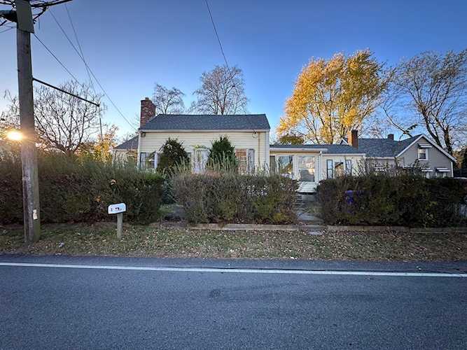 1 Phillips St Attleboro, MA 02703