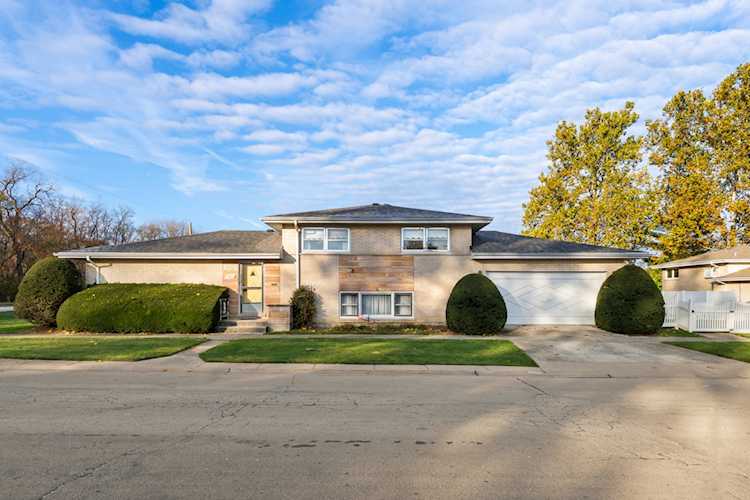 10800 31st St Westchester, IL 60154