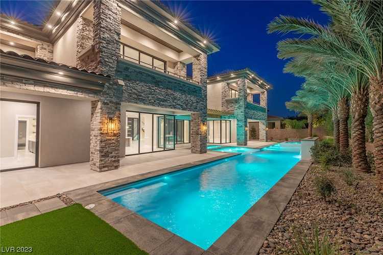 9 Fire Rock Ct Las Vegas, NV 89141