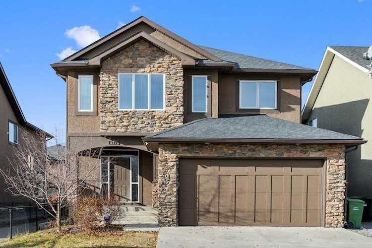 110 Aspen Stone Grove SW Calgary, AB T3H0H4