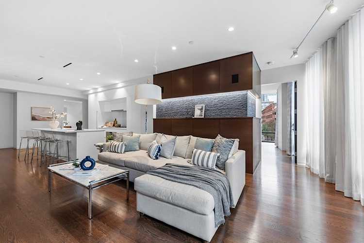 10 Farnsworth St #402 Boston, MA 02210
