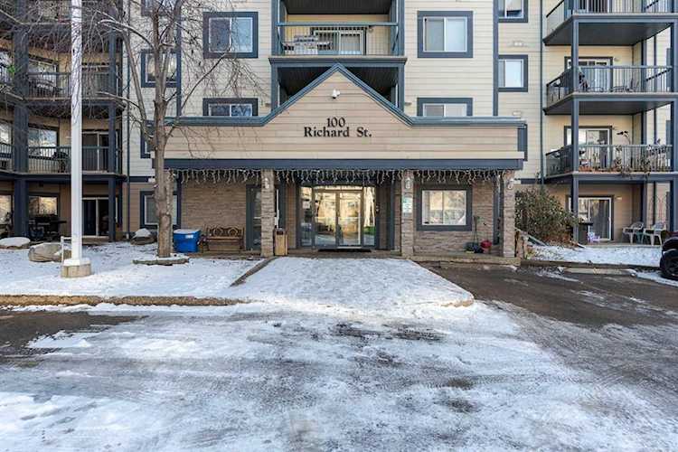100 Richard St #408 Fort McMurray, AB T9H 5