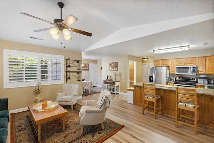 1050 W Red Hills Parkway #3 Washington, UT 84780