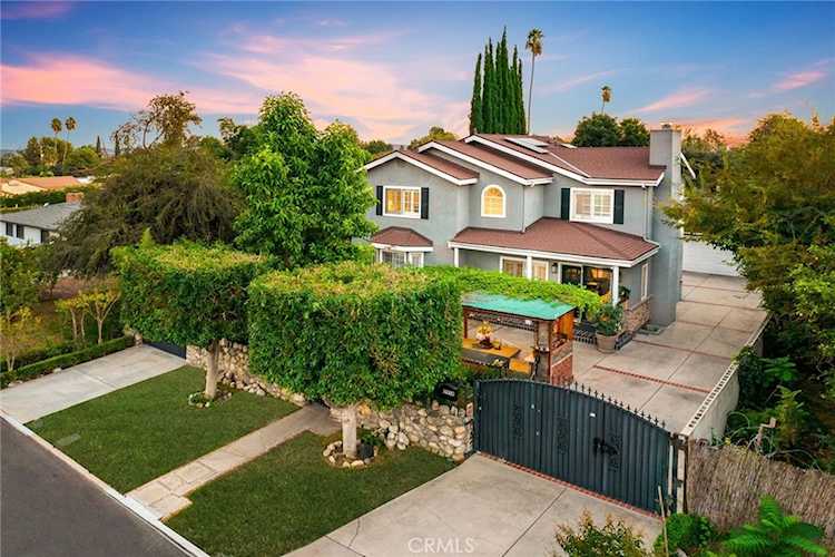 3938 Sycamore Ave Pasadena, CA 91107