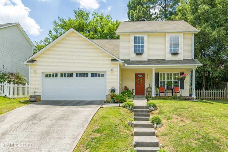 1208 Edenbridge Way Knoxville, TN 37923