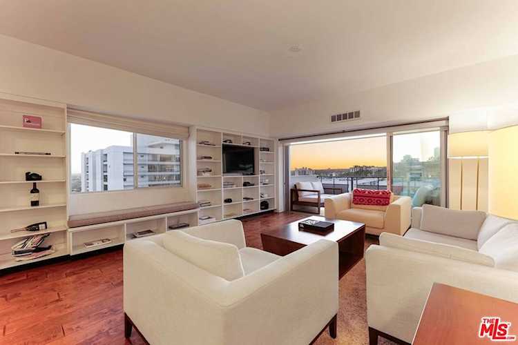 1155 N La Cienega Blvd #1005 West Hollywood, CA 90069