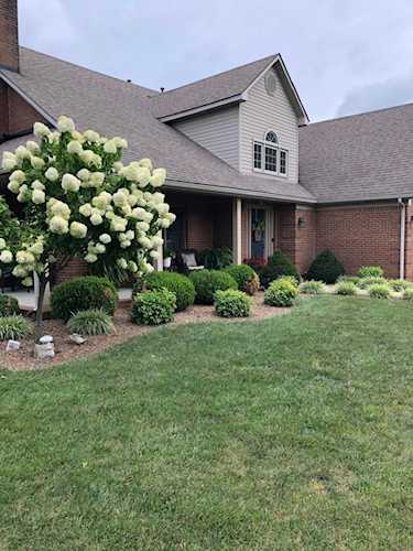 8018 Sea Hero Run Versailles, KY 40383