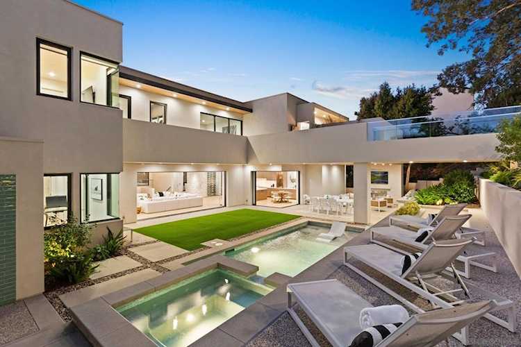 6349 Castejon Dr La Jolla, CA 92037