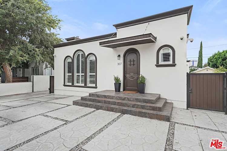 307 N Windsor Blvd Los Angeles, CA 90004