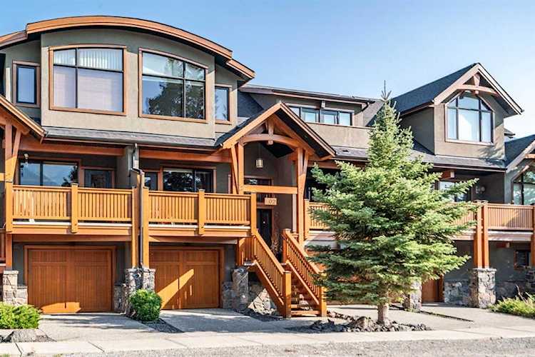 702 4Th Street #102 Canmore, AB T1W 2L4