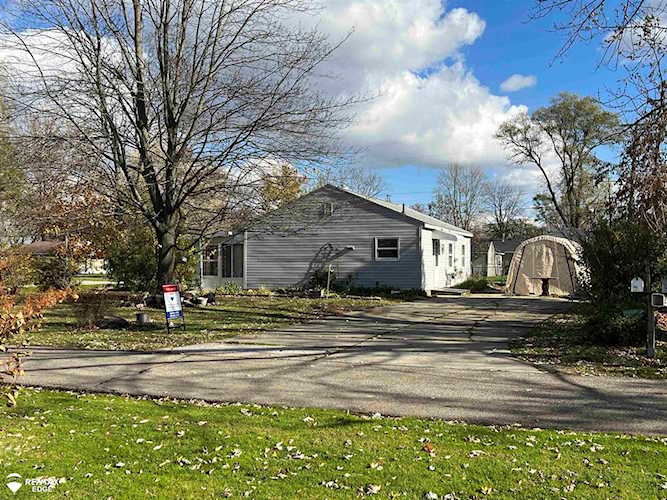6069 Woodsdale Grand Blanc Twp, MI 48439