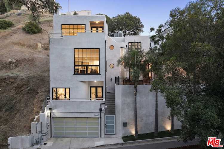 6467 Deep Dell Place Los Angeles, CA 90068