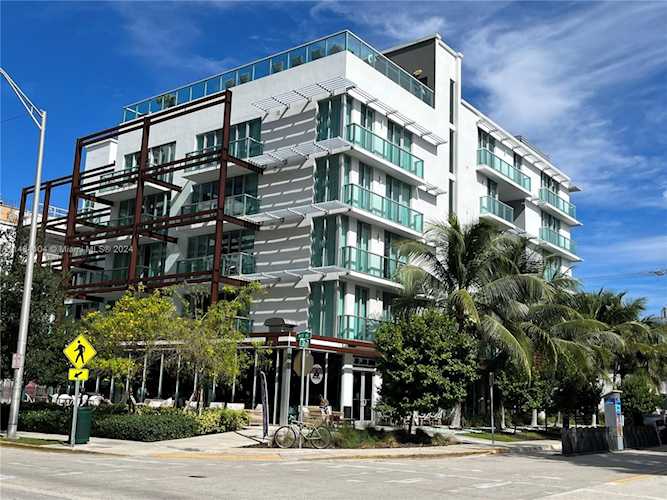 1215 West Ave #311 Miami Beach, FL 33139