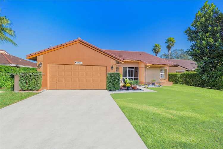 10421 NW 9th Pl Coral Springs, FL 33071