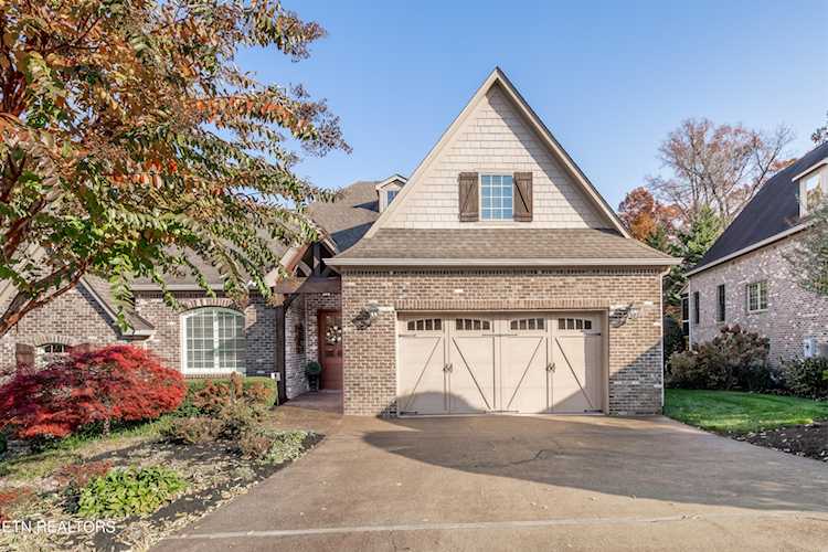 1438 Villa Forest Way Knoxville, TN 37919