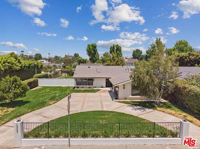 13065 Addison St Sherman Oaks, CA 91423
